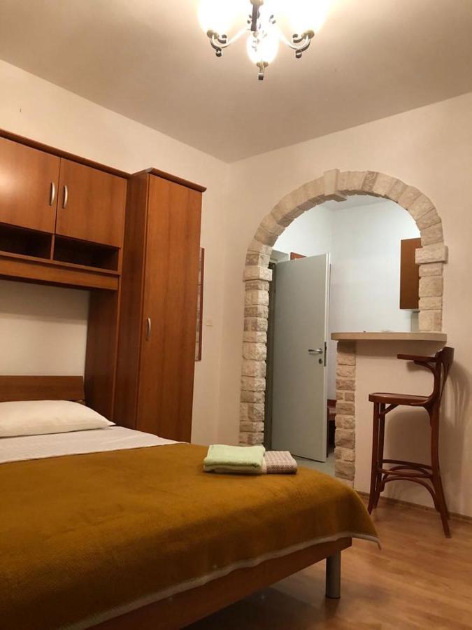 Pansion Marinka-Bire Rooms Lumbarda Kültér fotó