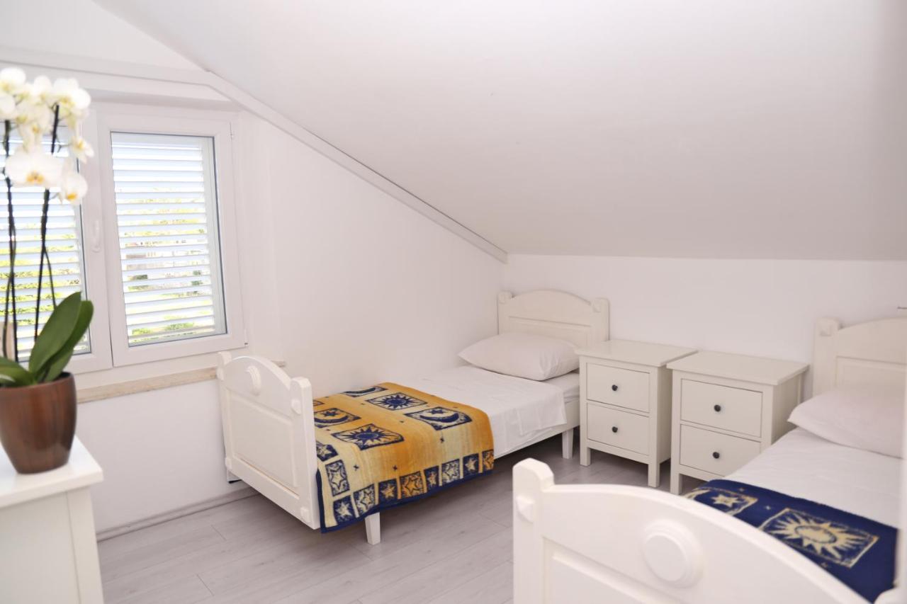 Pansion Marinka-Bire Rooms Lumbarda Kültér fotó
