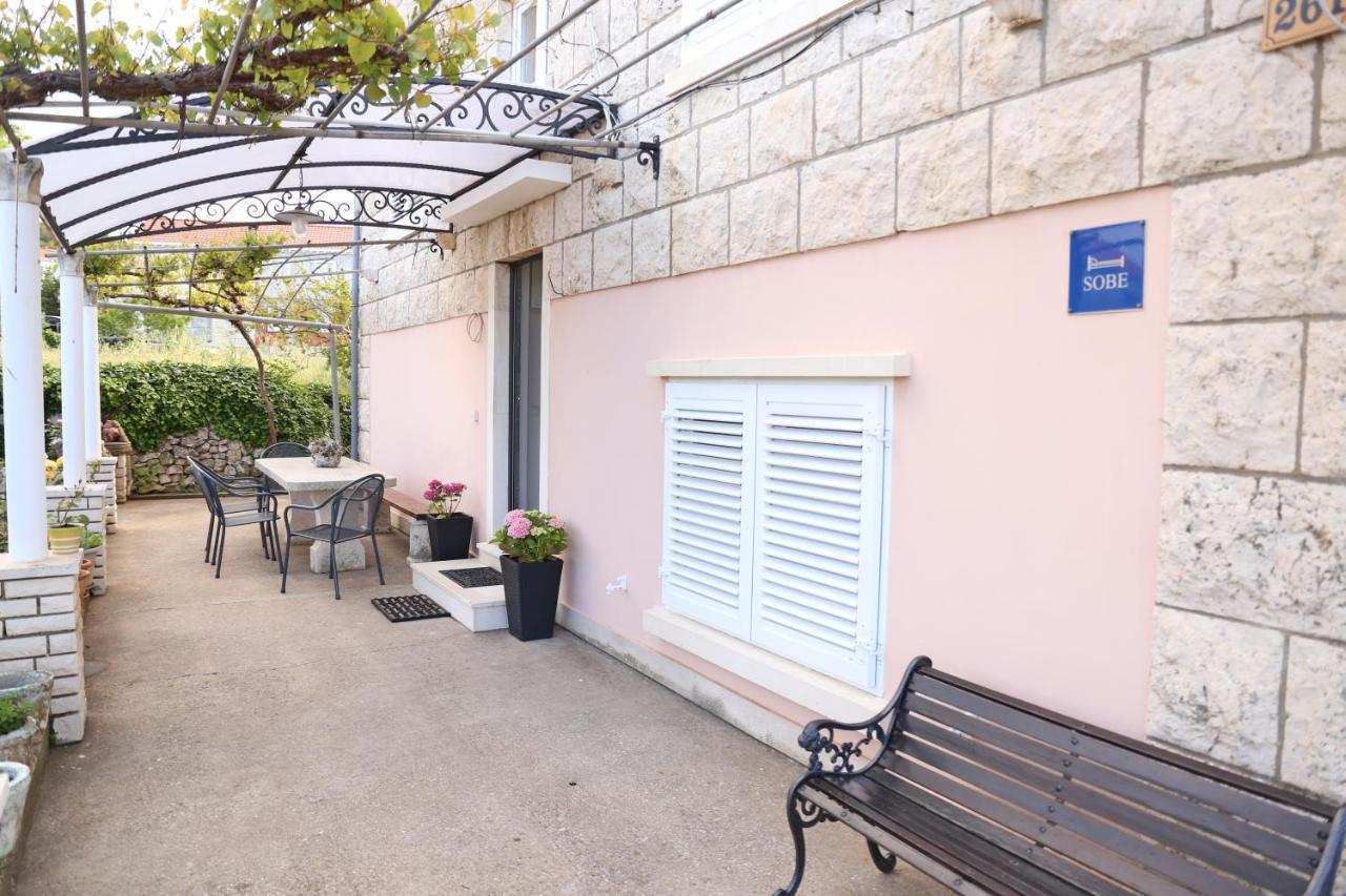 Pansion Marinka-Bire Rooms Lumbarda Kültér fotó