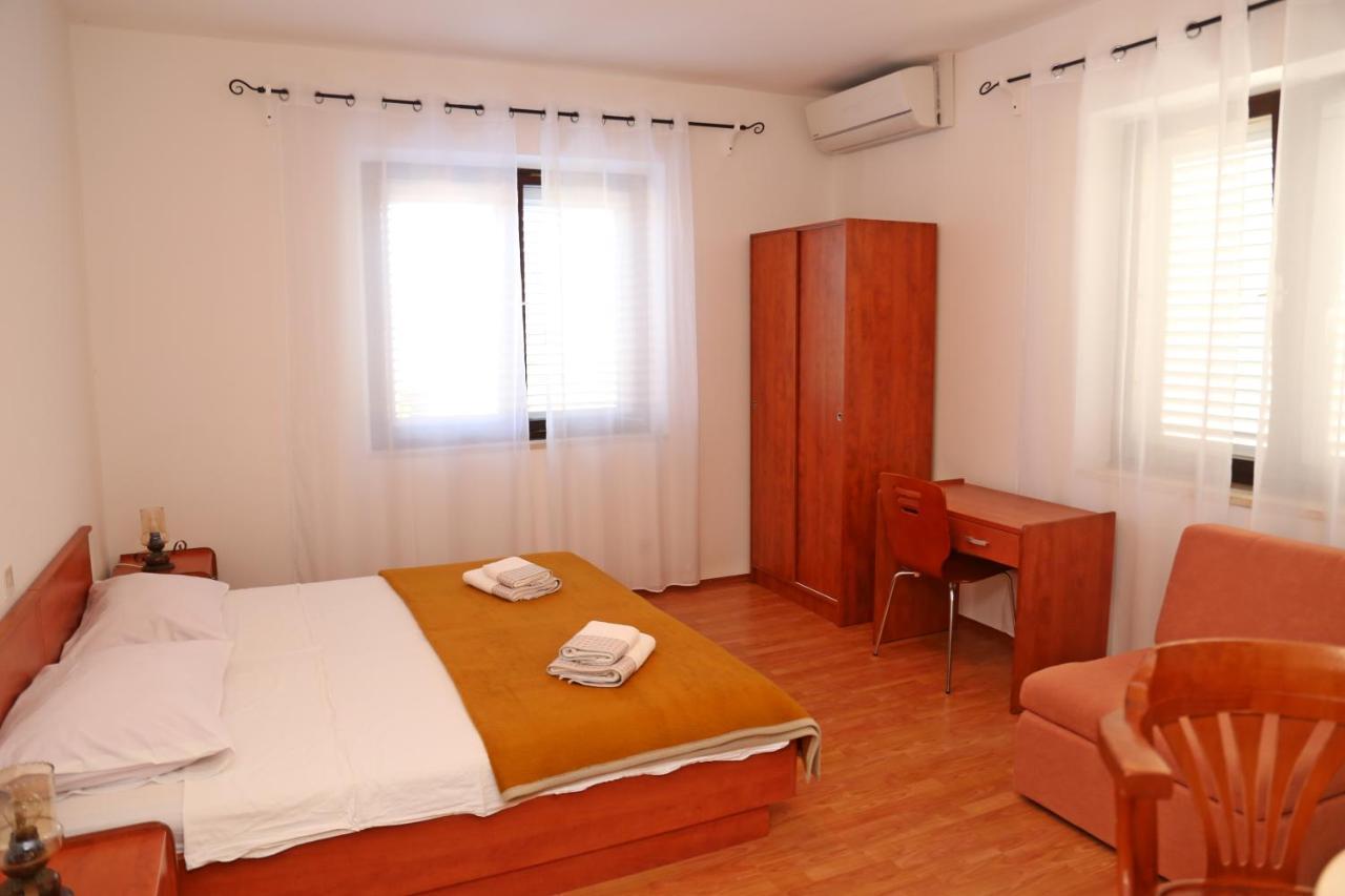 Pansion Marinka-Bire Rooms Lumbarda Kültér fotó